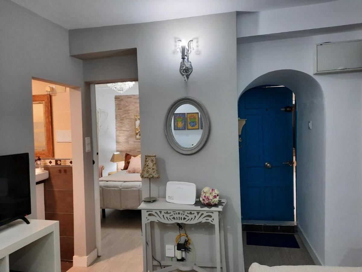 Ferienwohnung La Puerta Azul En El Corazon De Cádiz Exterior foto